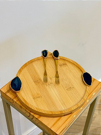 Petisqueira Madeira Com Garfos Dourados E Pedra Ágata Azul