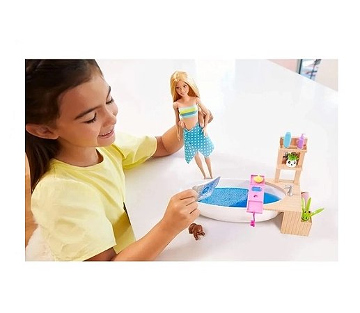 GJN32 BARBIE FASHIONISTA BANHO DE ESPUMAS