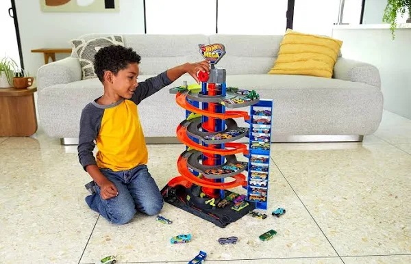 GTT95 HOT WHEELS CITY MEGA GARAGEM