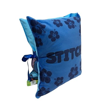 ALMOFADA FORMATO FIBRA CARTA LACO 30X30CM STITCH LOVE  EAN :7908623023617