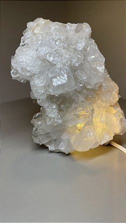 LUMINÁRIA QUARTZO CRISTAL ÚNICO