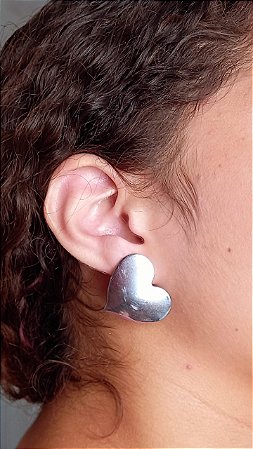 Brinco Coraçãol em Aço