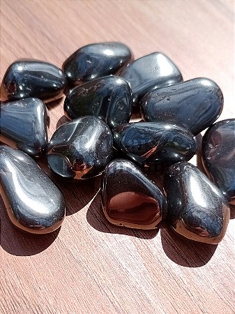 Cristal Hematita 100% Natural – Pedra da Força, Proteção e Coragem Espiritual (20 mm)