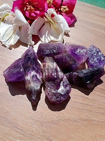 Cristal Ametista 100% Natural – Cristal de Intuição e Espiritualidade (25 mm)