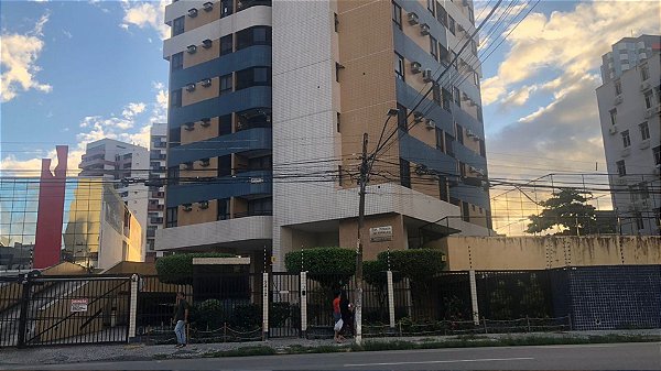 Alugo Apto. 402 no Edf. Morada do Imalaia