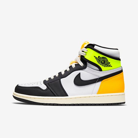 JORDAN 1 RETRO " Volt Gold "