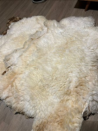 Pelego Branco Natural Macio e Aconchegante