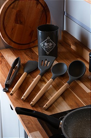 Conjunto 5 Utensílios para Confeitaria de Silicone com Suporte Cinza - Wolff