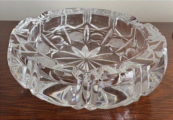 Antigo Cinzeiro em Cristal Incolor