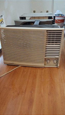 Ar Condicionado de Janela Springer 18.000 BTUs