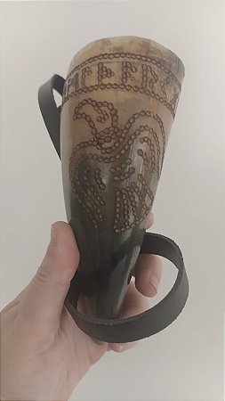 Drink Horn Corvo e Runas