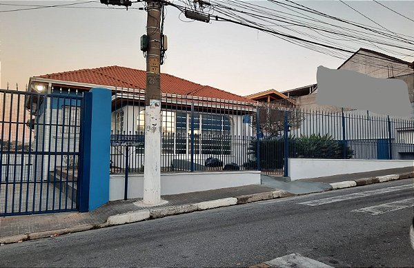 Imóvel Comercial e Residencial no Centro de Carapicuíba – 540m² – Até 21 Vagas – Renda Contratada
