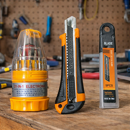 Kit Ferramentas 31 em 1 com Estilete e Lâminas Extras