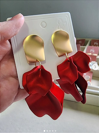 Brinco Lux Vermelho Acetinado com Dourado Fosco