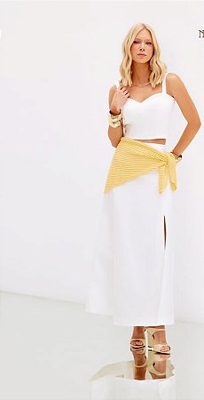 Conjunto Saia e Cropped com Lenço