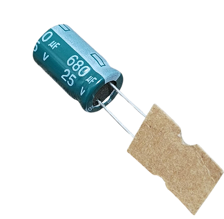 Capacitor eletrolítico 680uF x 25V