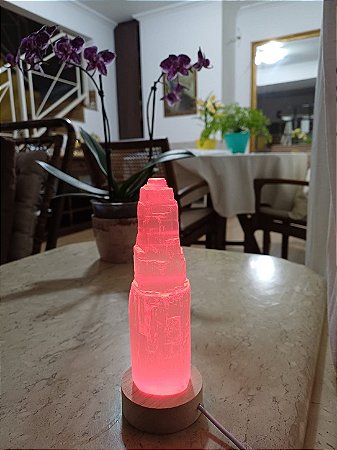 Torre de Selenita com Luz de LED para Cromoterapia