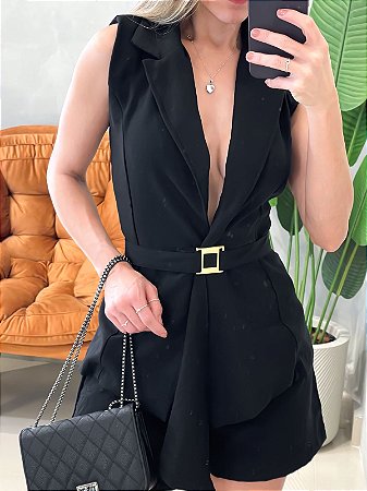 Conjunto em Alfaiataria Sensoriale Max Colete de Bico e Shorts Andrea Ref. 1659