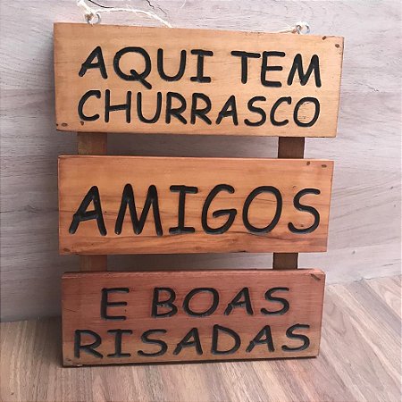 Placa Decorativa Área Churrasco Madeira Amigos