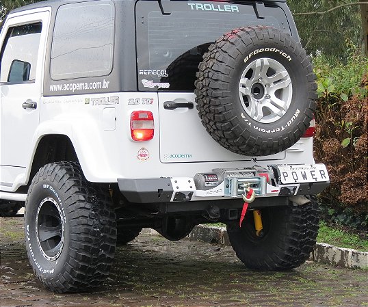Parachoque traseiro Troller ate 2014 modelo 04 com base de guincho