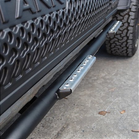Par Rockslider Tubular Com Degrau GWM Tank 300