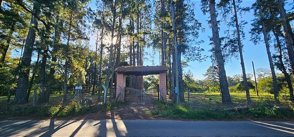 Sitio com 4.5 hectares frente Leonel Cabeleira Bitelo ASFALTO Fundos com Estr. Dionisio Cardoso de Lima