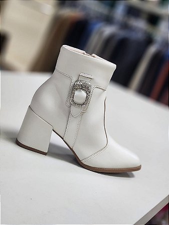 Bota Feminina Moleca salto