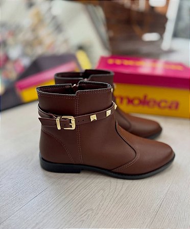 Bota feminina Moleca Rasteira Marrom