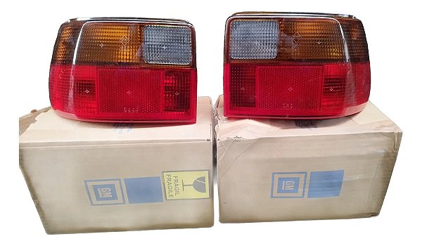 Par Lanterna Traseira Astra Hatch 93 96 Original Gm Germany Ambos Lados Original