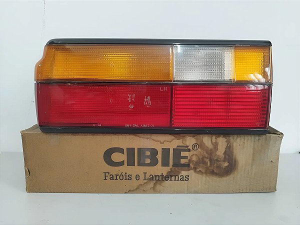 Lanterna Traseira Voyage 91 / 95 Original Cibié Seminova Esquerdo/motorista Tricolor
