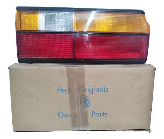 Lanterna Traseira Vw Voyage 91 / 94 Tricolor Original Cibie  Direito Tricolor