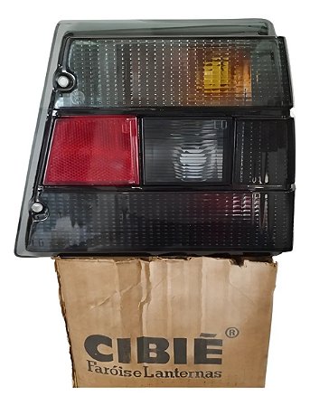Lanterna Traseira Gm Caravan Fumê Original Cibie Raspado Ld Direito Fumê