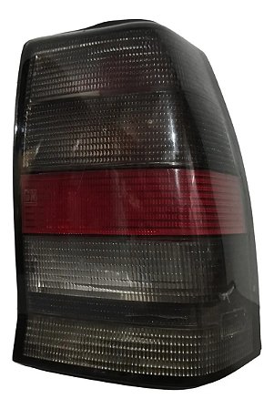 Lanterna Traseira Ômega Original Carto Logo Gm Recuperada Direito/passageiro Fumê