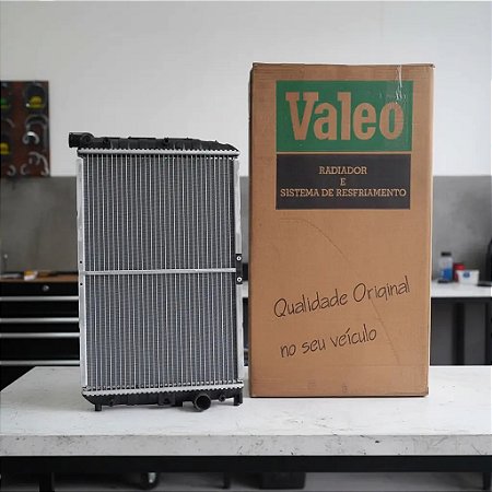 Radiador Valeo Wv Gol Parati Saveiro G2 G3 G4 Ap 1.6 1.8 2.0