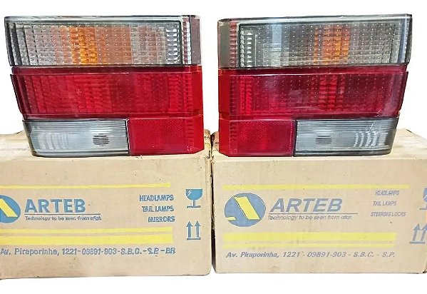 Par Lanterna Traseira Gm Chevette 83/86 Fumê Original Arteb Esquerdo Bicolor Fumê