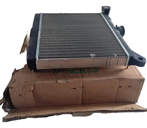 Radiador Fiat 147 1.0 1.3 1976 A 1987 Valeo