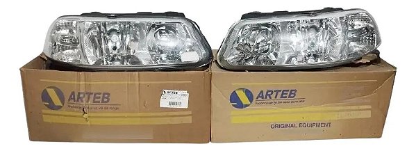 Par Farol Arteb Cristal Gol Parati Saveiro G3 Gti 16v Fase 1 Esquerdo