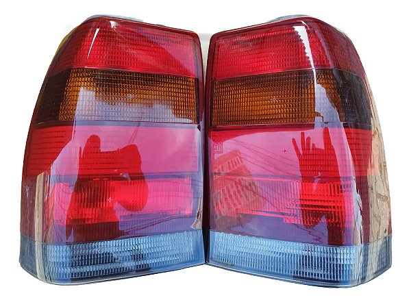 Par Lanterna Traseira Ômega Original Carto Gm Ambos Lados Tricolor Fumê