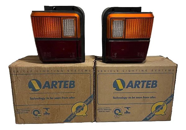 Par Lanterna Belina Ii Arteb Original Tricolor 84 / 86 Ford Ambos Lados Original