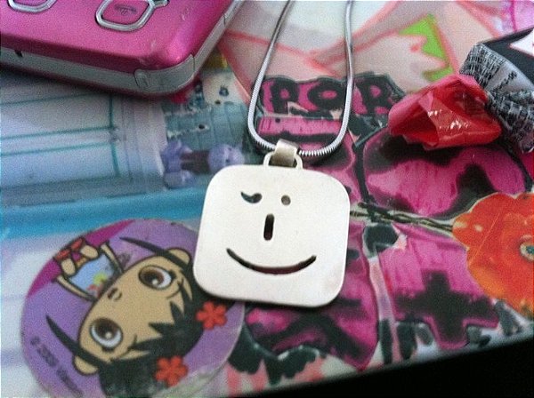 SÍMBOLO EMOTICON FELIZ + PISCADELA