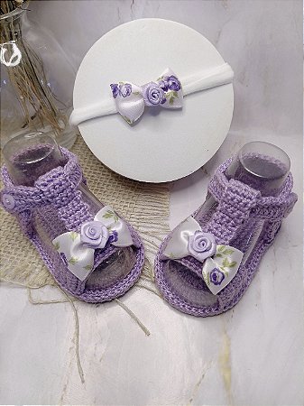 Kit Sandália Baby de Crochê Florescer + Tiara de Cabelo – 100% Algodão (Lilás)