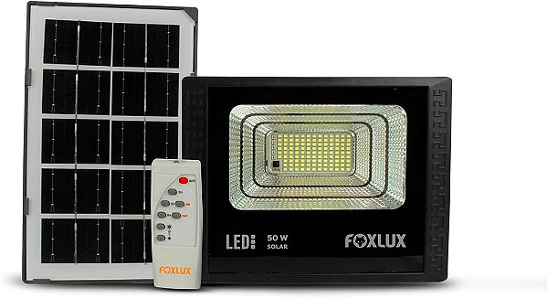 Refletor LED Solar Foxlux 50W 6500K Iluminação Externa Sustentável
