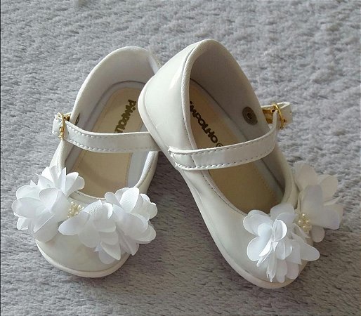 sapato branco criança