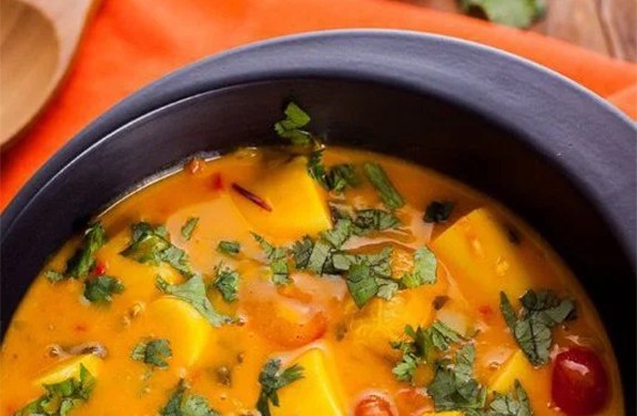 Moqueca de Grão de bico com Banana da Terra