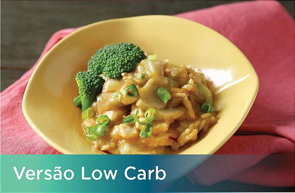 Estrogonofe de Frango Light e Mix de Couve-flor, Brócolis e Abobrinha (Low Carb)