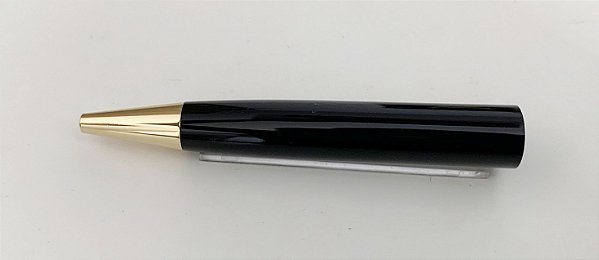 CORPO 164 CLASSIQUE MEISTERSTÜCK PRETA E DOURADO PARA CANETA ESFEROGRÁFICA TRADICIONAL MONTBLANC