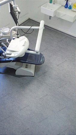 Piso Vinílico Manta Bright Cinza Escuro 50m²