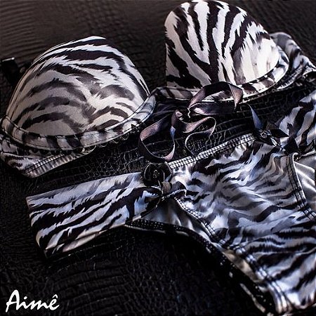 Conjunto com alça em pedraria cristal estampa zebra e detalhe com fitas