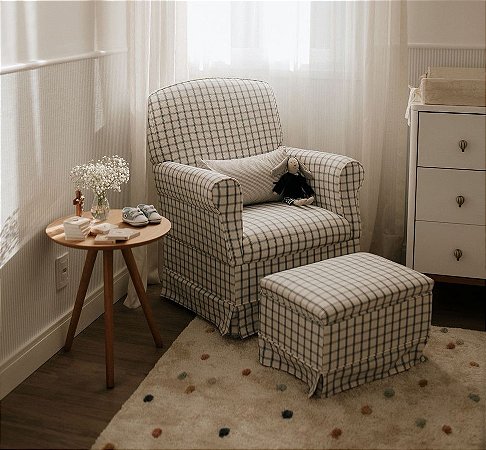 Poltrona Amamentação Balanço e Puff