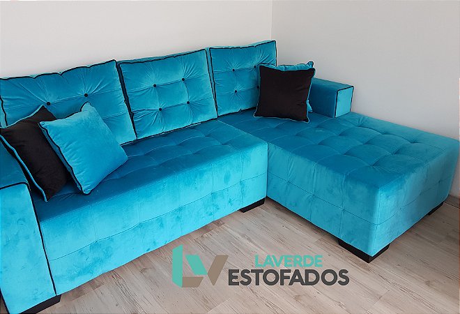 Sofa com chaise e almofadas (encosto) móveis. Produzimos sob medida. Varias Opções de tecidos e cores. Modelo LV61CH . Lv Estofados